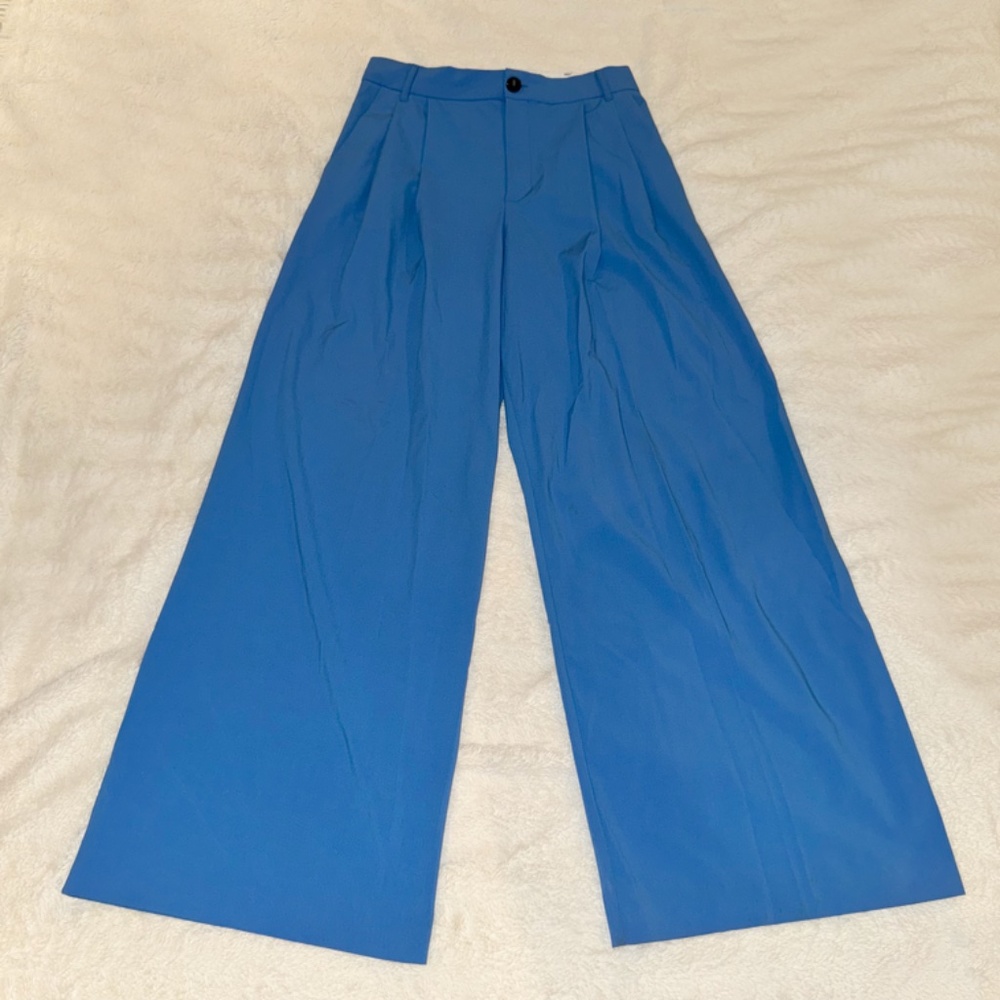 Zara High Waisted Pleated Blue Flowy Pants